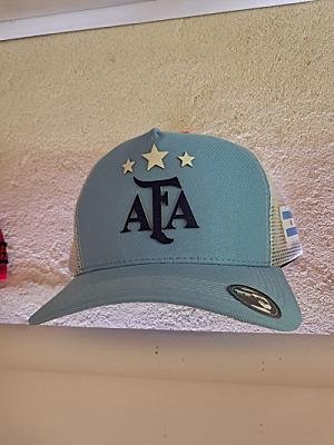 GORRAS ARGENTINA AFA CELESTE 3 ESTRELLAS foto 2